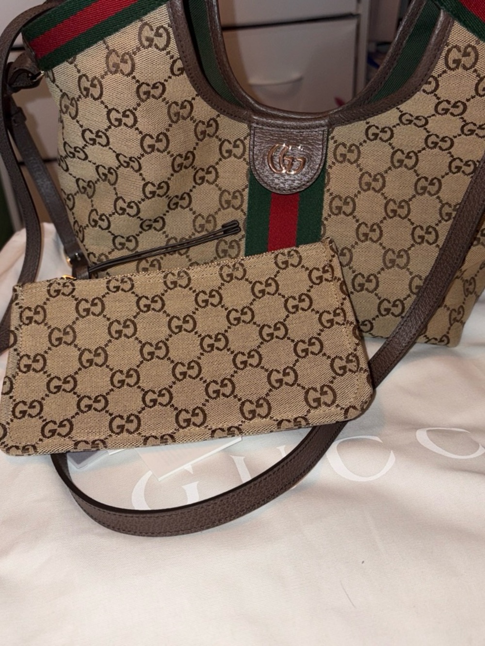 Brand new authentic GUCCI Giglio in small size!!! - Picture 8 of 8